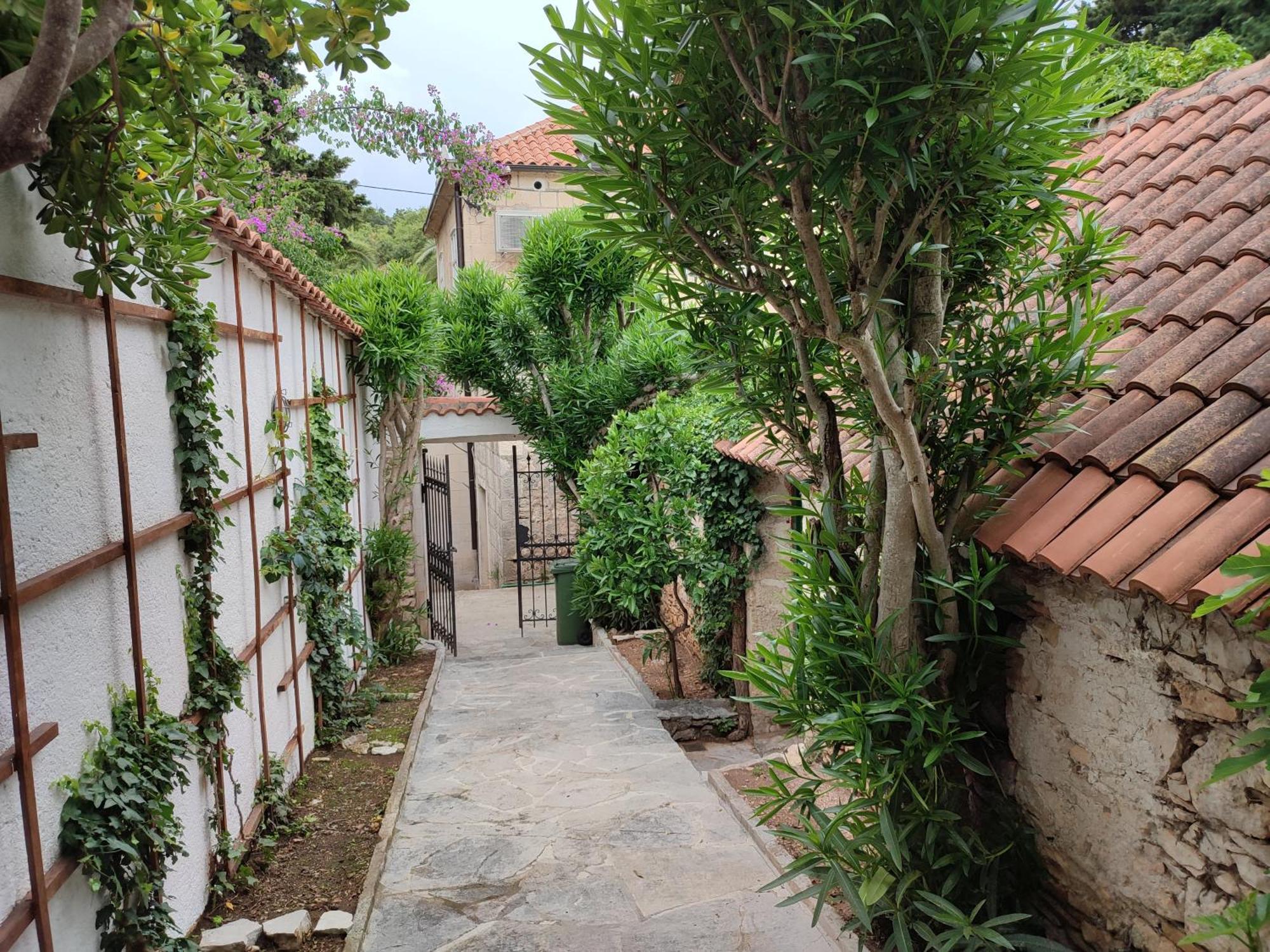 Villa Rustika Sutivan Bagian luar foto