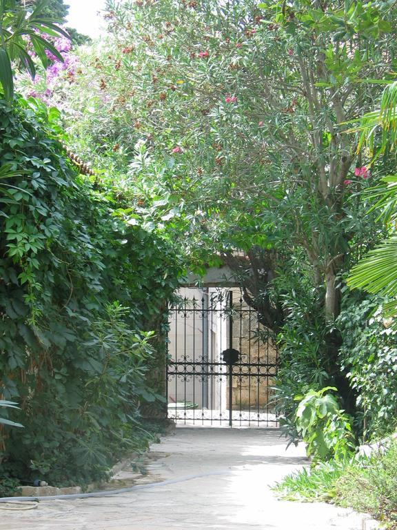 Villa Rustika Sutivan Bagian luar foto