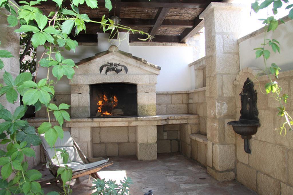Villa Rustika Sutivan Bagian luar foto