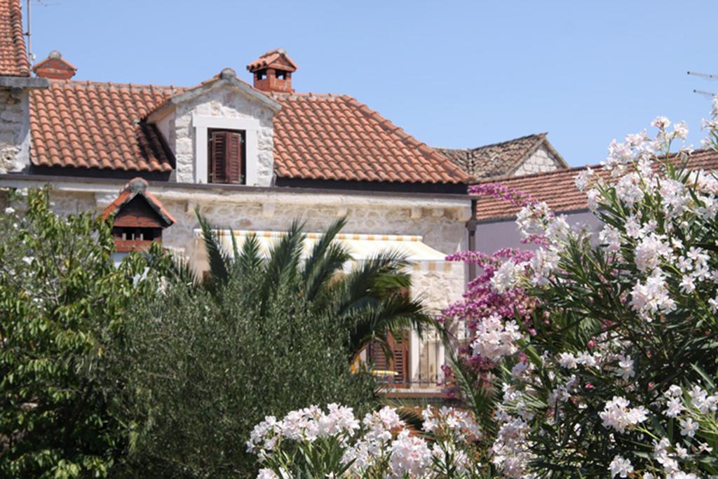 Villa Rustika Sutivan Bagian luar foto